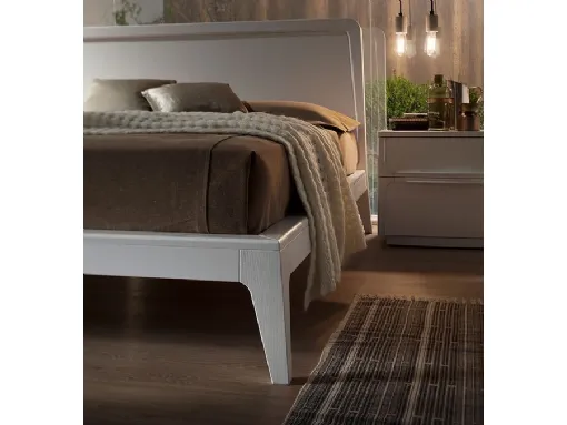 Letto in Frassino con testiera Simple di Fasolin