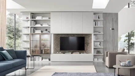 Parete Attrezzata Spalla SA2211 in melaminico Marmo Ash Stone, Ghiaccio e laccato opaco Ghiaccio di Maronese Acf