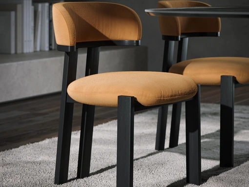 Sedia in tessuto e legno Camila di Tonin Casa