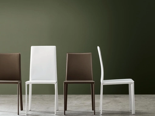 Sedia Paola in cuoio rigenerato di Maronese