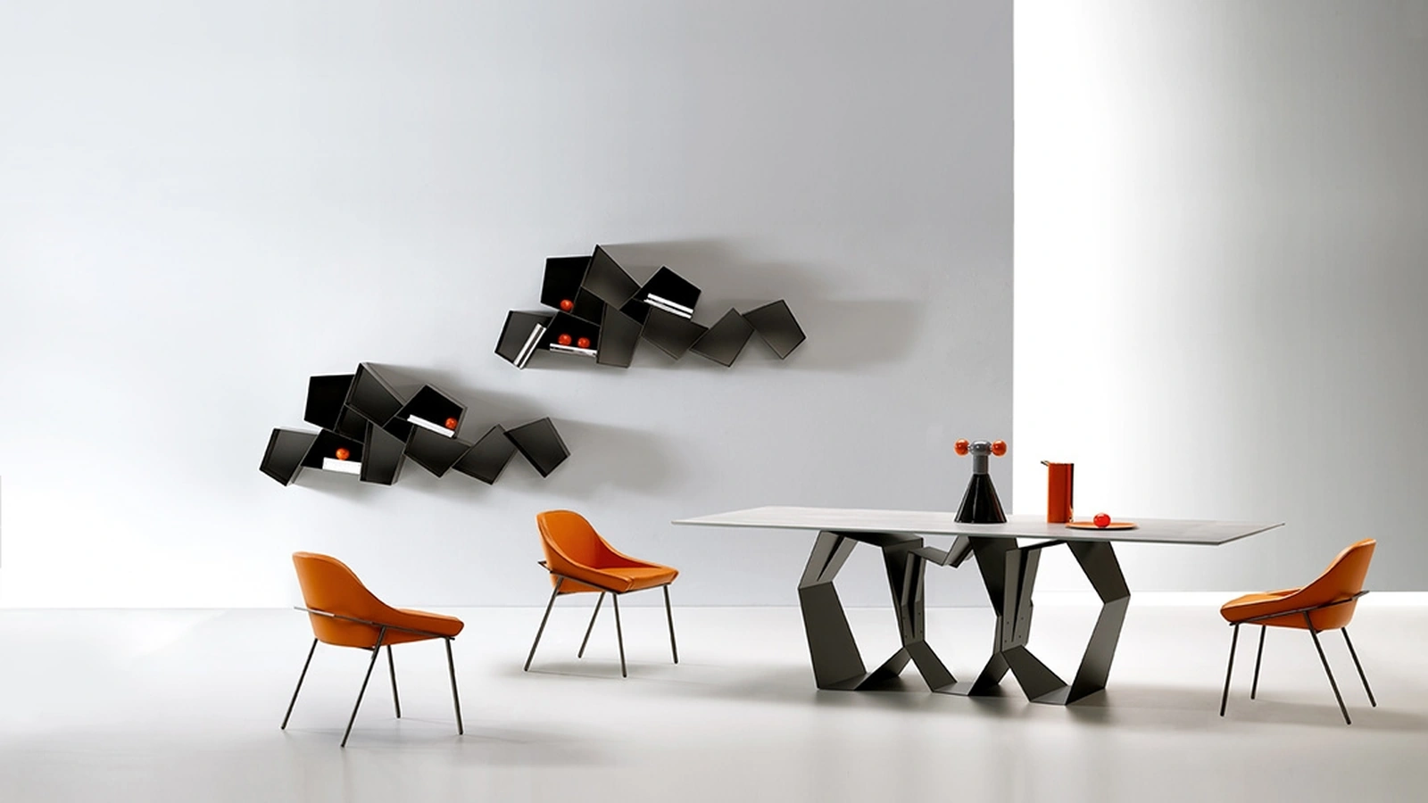 Tavolo di design Quasimodo di Ronda Design
