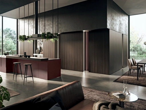 Cucina Design con isola in laccato metal Amaranto e legno con top in gres Vogue Metal 4|0 di Binova