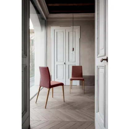 Sedia Aragona con rivestimento in tessuto di Tonin Casa